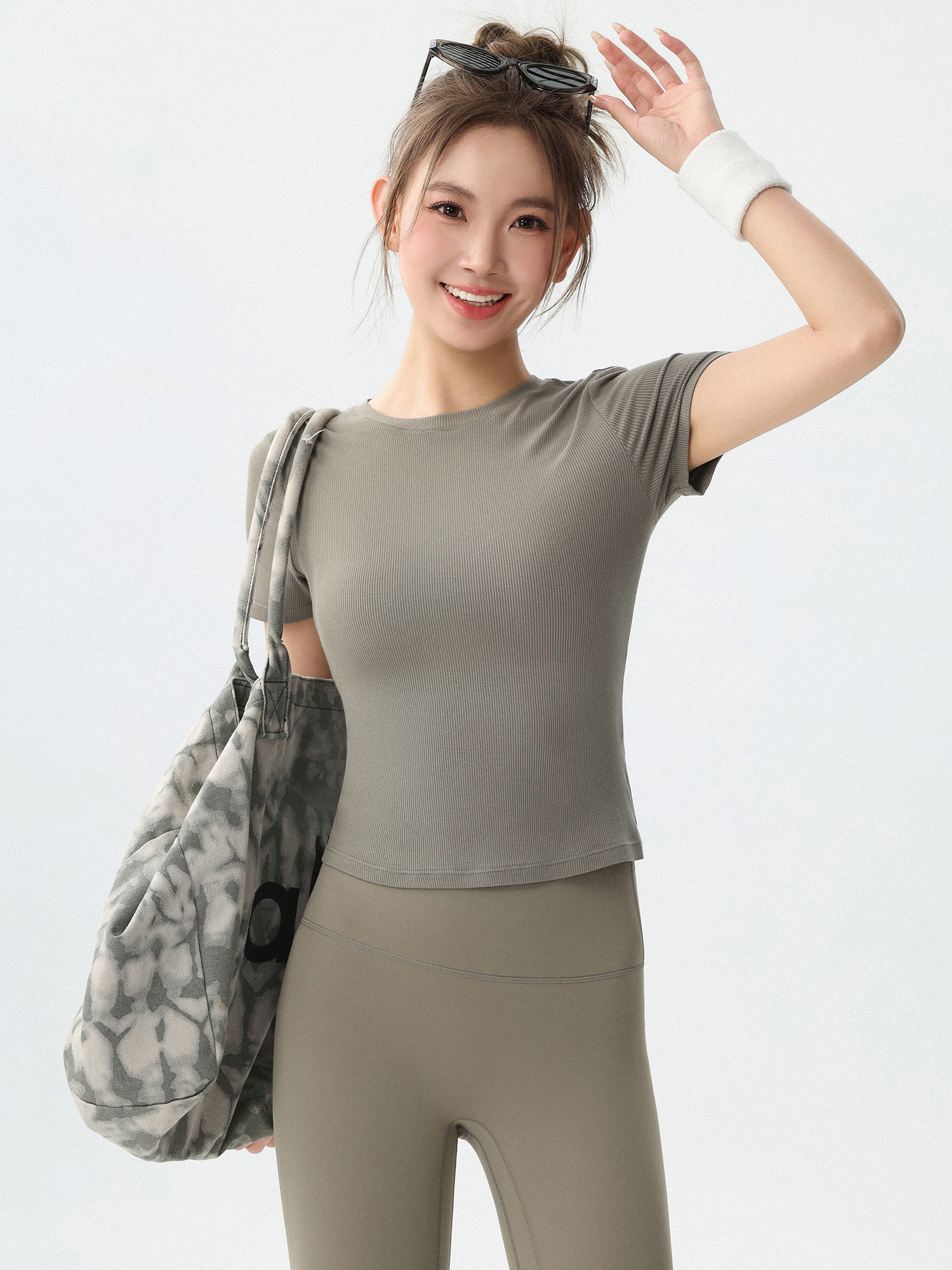 Yoga Fitness Training - Women's Yoga Sportswear round Neck High