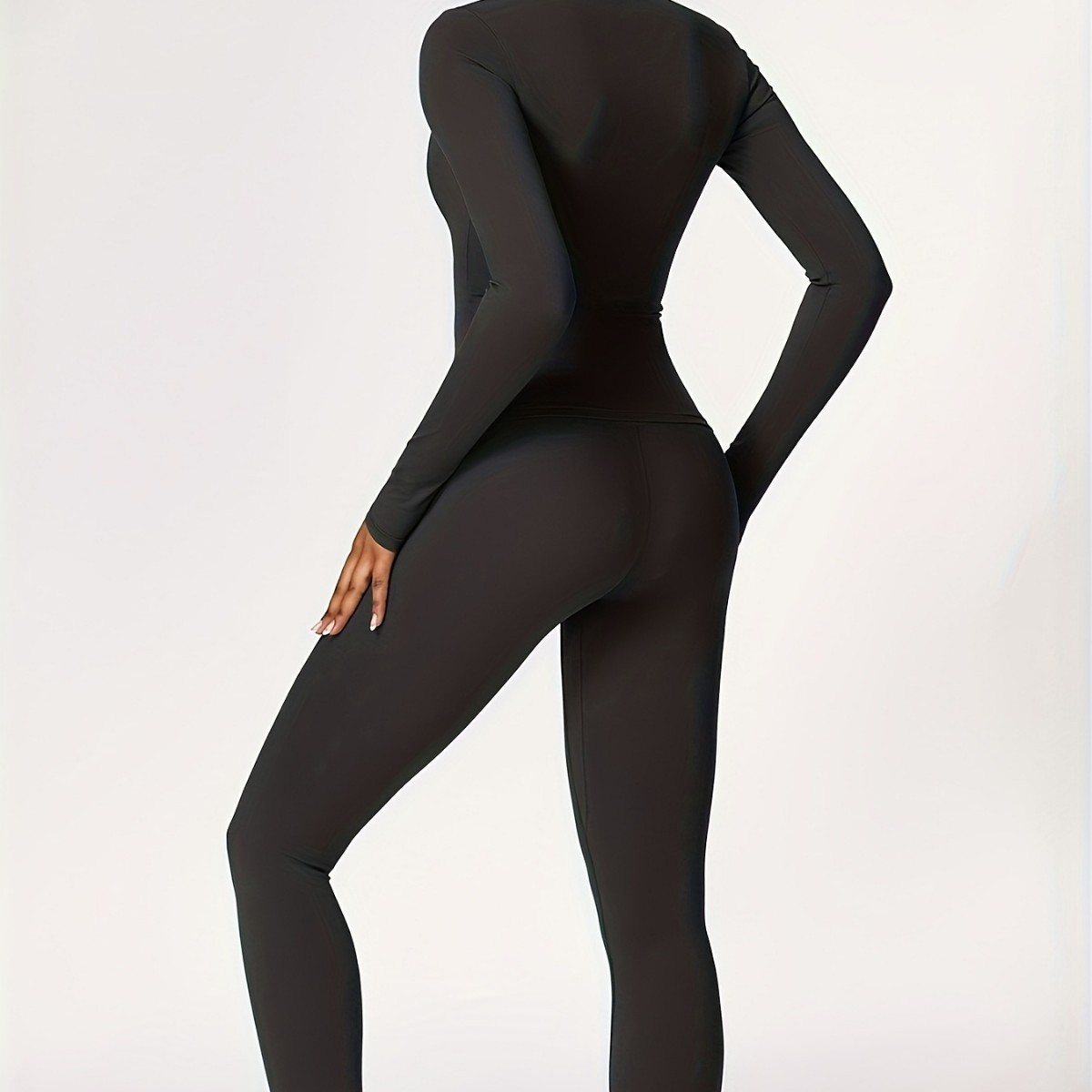 Tight-fitting yoga suit slim l – Yoga & Fitness Center recenzja i cena