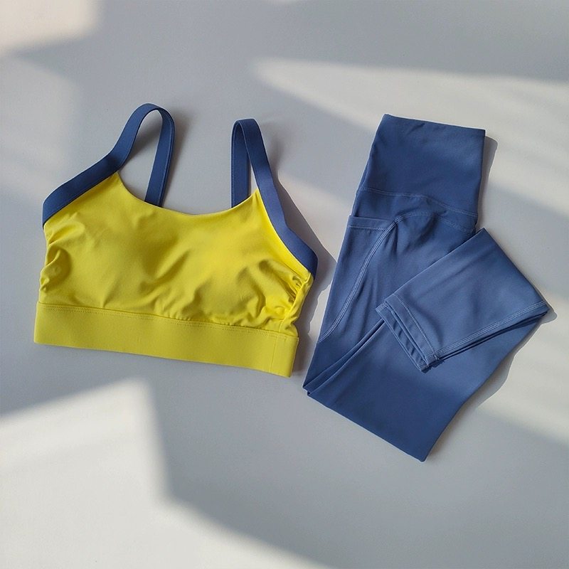 Yoga set, high-intensity yoga  – Yoga & Fitness Center recenzja i cena